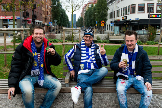 Supportrar laddar