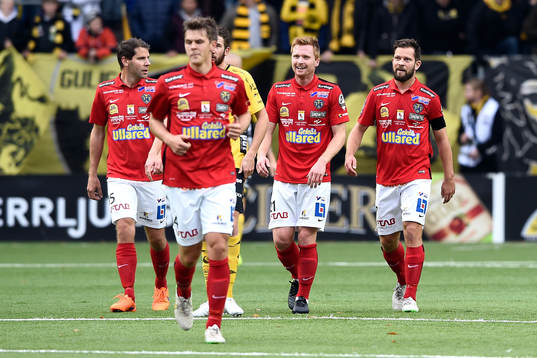 Falkenbergs David Svensson jublar