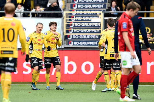 Elfsborgs Arber Zeneli jublar