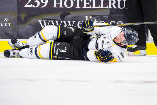 s Ted Brithén blir liggande