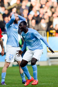 Malmös Jo Inge Berget och Enoch Kofi Adu deppar