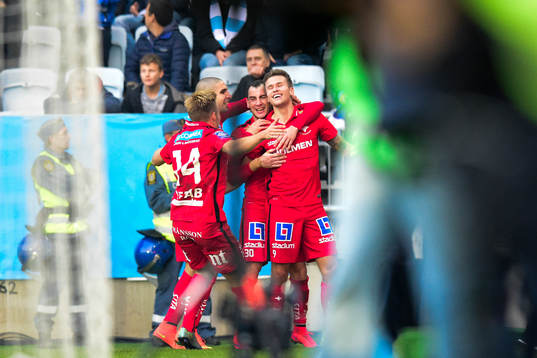 Norrköpings spelare jublar