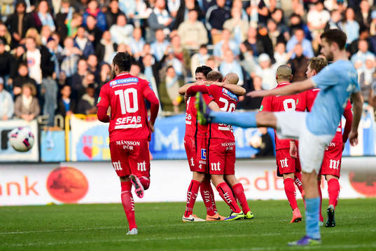 Norrköpings spelare jublar att de blivit Svenska Mästare