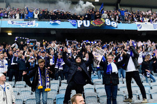 Norrköpings supportrar jublar att Norrköping blivit