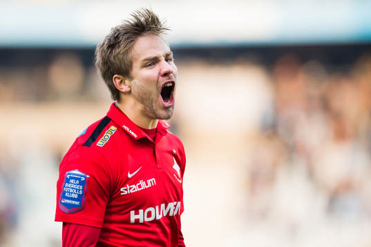 Norrköpings Christoffer Nyman firar sm-guldet