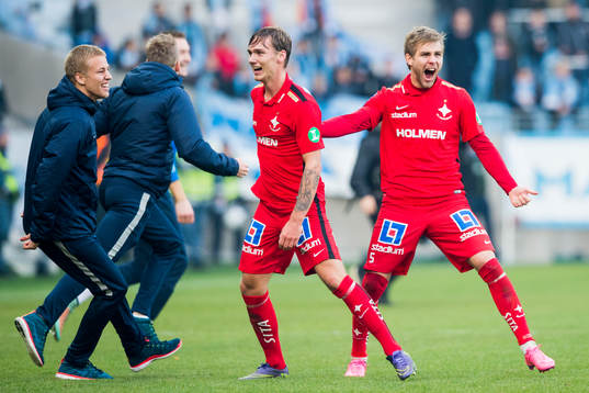 Norrköpings Linus Wahlqvist och Christoffer Nyman firar