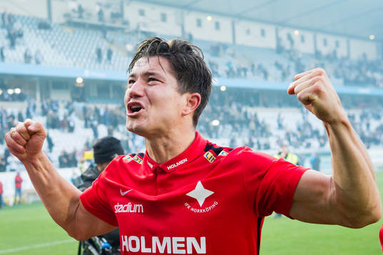 Norrköpings David Boo Wiklander firar sm-guldet
