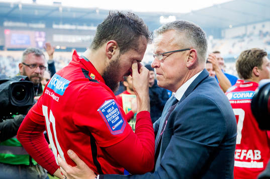 Norrköpings Emir Kujovic har svårt att hålla tillbaka