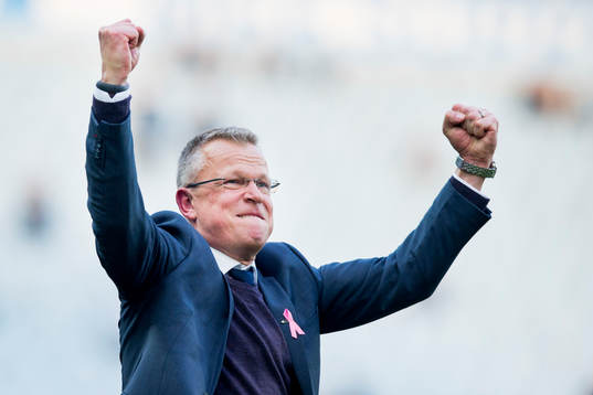 Norrköpings tränare Jan Andersson firar sm-guldet