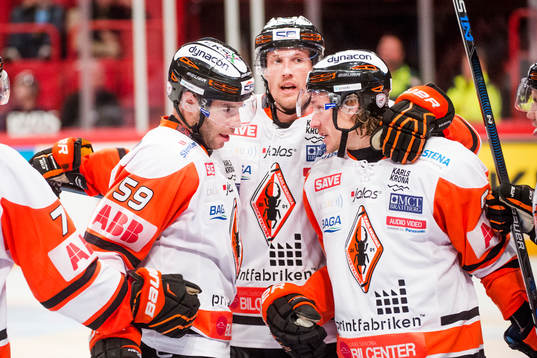 Karlskronas Julien Brouillette och Jesper Olofsson jublar