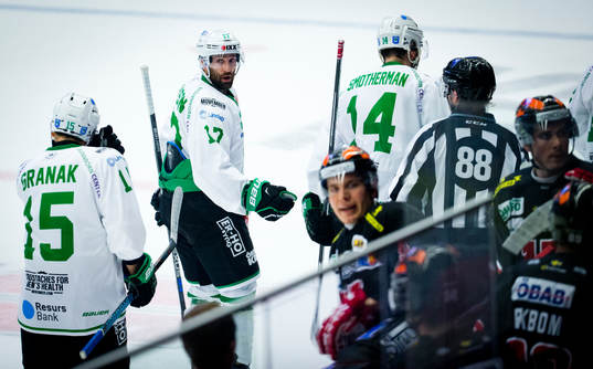 Rögles Dominik Granak gör 1-1 och jublar