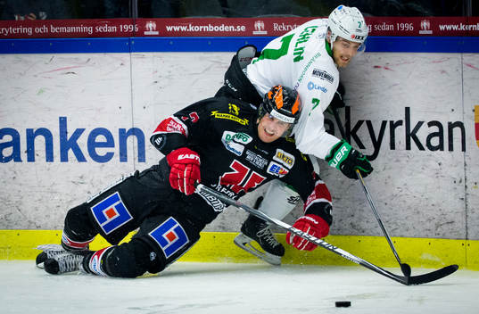 Örebros Alexander Hellström och Rögles Partik Cehlin