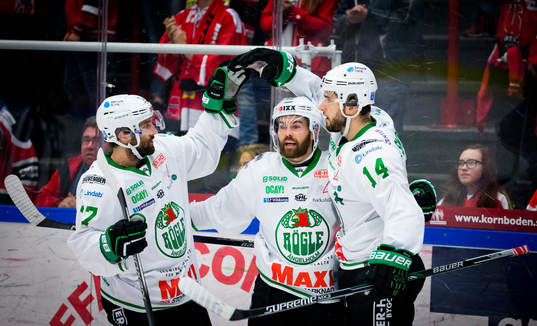 Rögles Jordan Smotherman gör 1-2 och jublar med Taylor