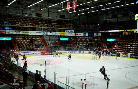 Örebro värmer upp i nya movember tröjor