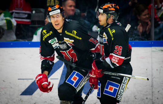 Örebros Marko Anttila gör 2-3 och jublar