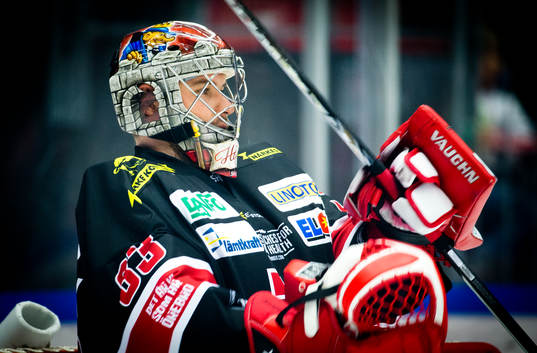Örebros målvakt Julius Hudacek