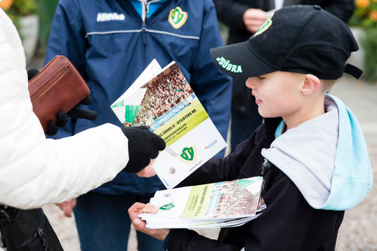 Matchprogram säljs