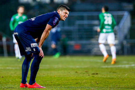 Utsiktens Luka Mijaljevic deppar