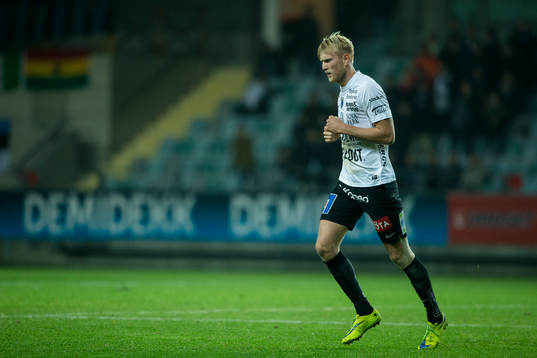 Sirius Carl Nyström lämnar planen