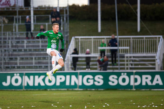 Jönköpings Tommy Thelin jublar