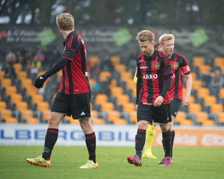 Brommapojkarnas Jacob Une Larsson deppar