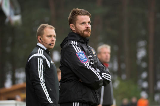 Brommapojkarnas tränare Magni Fannberg deppar