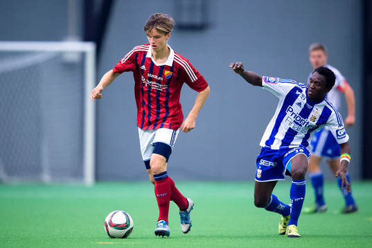 Djurgårdens Samuel Holm och IFK Göteborgs Lawson Sabah