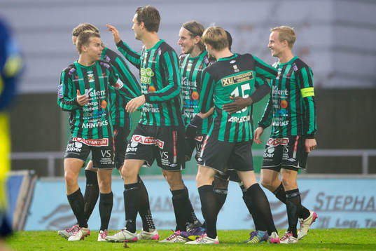 Varbergs spelare jublar