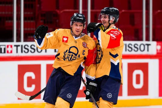 Lukko Raumas Ilkka Mikkola jublar