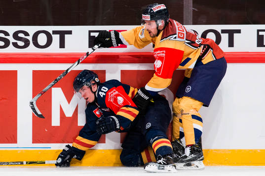 Djurgårdens Tomi Sallinen och Lukko Raumas Toni Koivisto