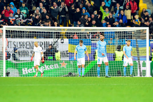 Malmö FFs målvakt Johan Wiland, Kari Arnason Erdal Rakip