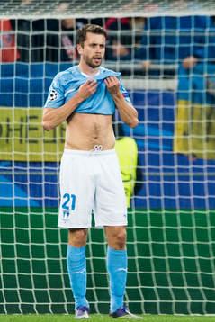 Malmö FFs Kari Arnason deppar