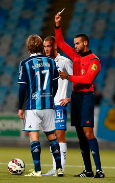 Dubbel varning på Djurgårdens Tim Björkström och