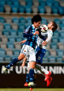 Djurgårdens Soo Yong-Yoon och Norrköpings Christopher Telo