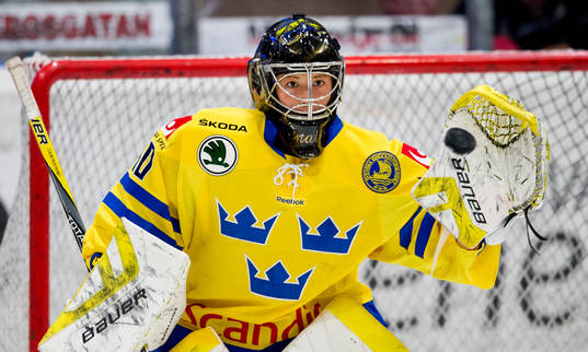 Sveriges målvakt Minatsu Murase