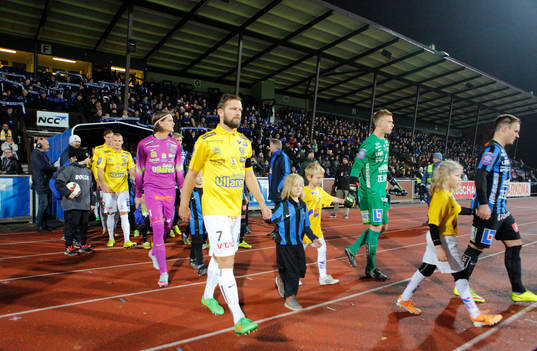Falkenbergs David Svensson, Falkenbergs målvakt Otto