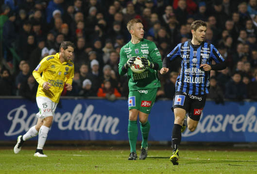 Falkenbergs Stefan Rodevåg, Sirius målvakt Andreas