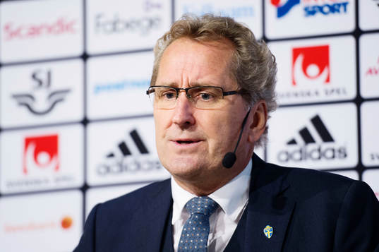 Erik Hamrén presenterar