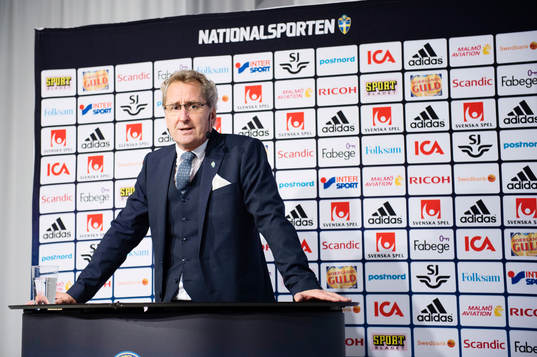 Erik Hamrén presenterar