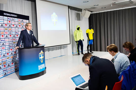 Erik Hamrén presenterar