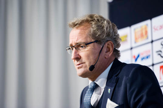 Erik Hamrén presenterar