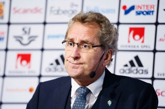 Erik Hamrén presenterar
