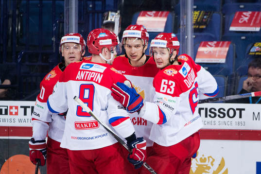 Rysslands spelare jublar