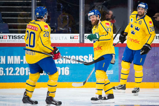 Sveriges Linus Omark jublar