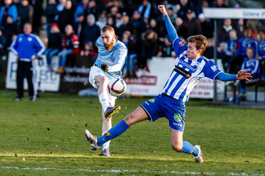 Malmö FFs Jo Inge Berget skjuter