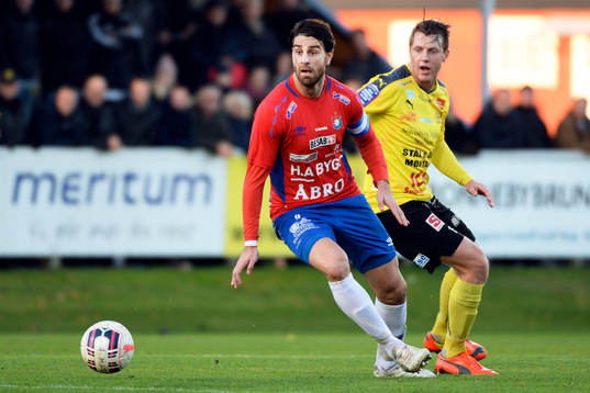 Örgrytes George Mourad och Mjällbys Daniel Nilsson