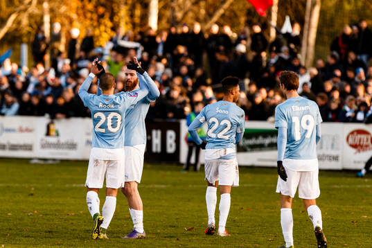 Malmö FFs Vladimir Rodic och Jo Inge Berget jublar