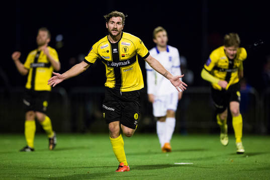 Frejs Christophe Lallet jublar
