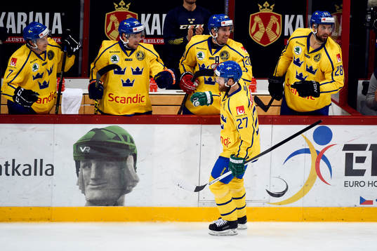 Sveriges Linus Omark jublar