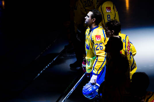 Sveriges Martin Johansson lyssnar på